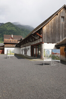 SAY25 Vernissage Glarus Freulerpalast Atelier Freienstein Logo Atelier Freienstein